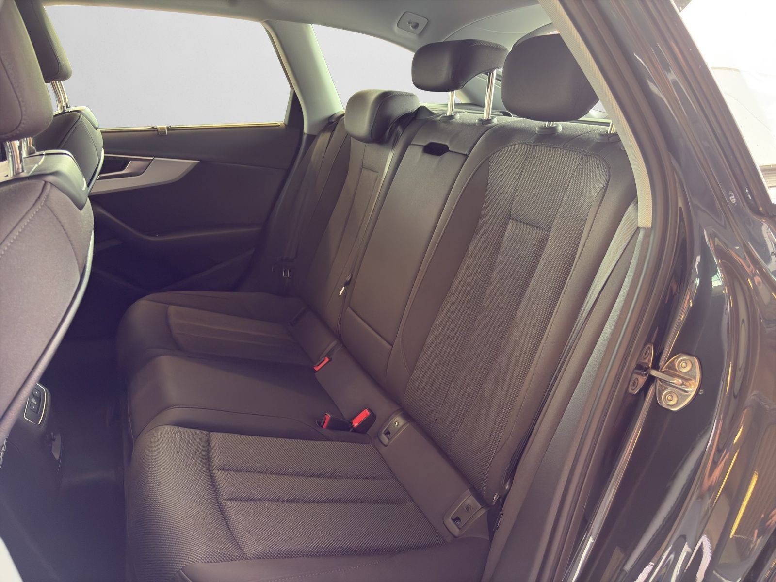 Audi A4 - Bild 15