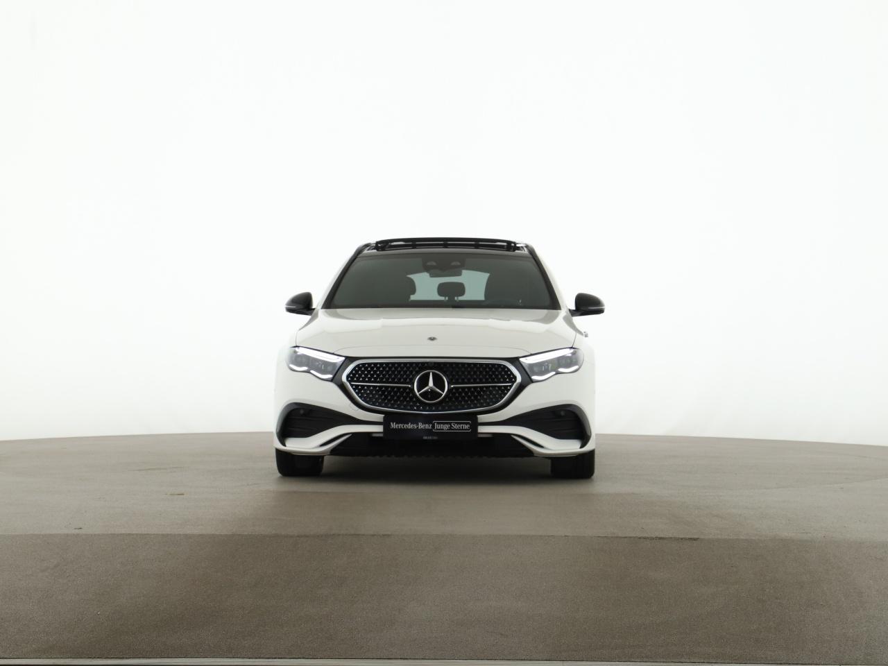 Mercedes-Benz E 220 d T AMG Digital Light Night Burmester MBUX