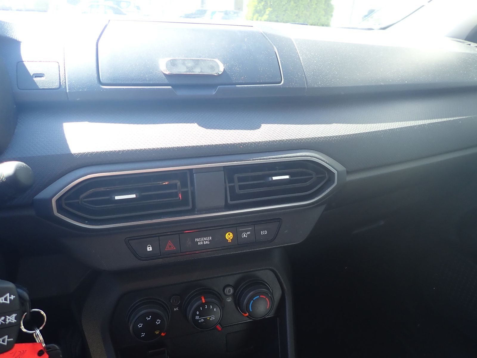 Fahrzeugabbildung Dacia Jogger Essential ECO-G 100