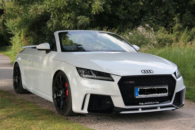 Audi TT RS Roadster*Keramikbremse*Carbon*560PS*