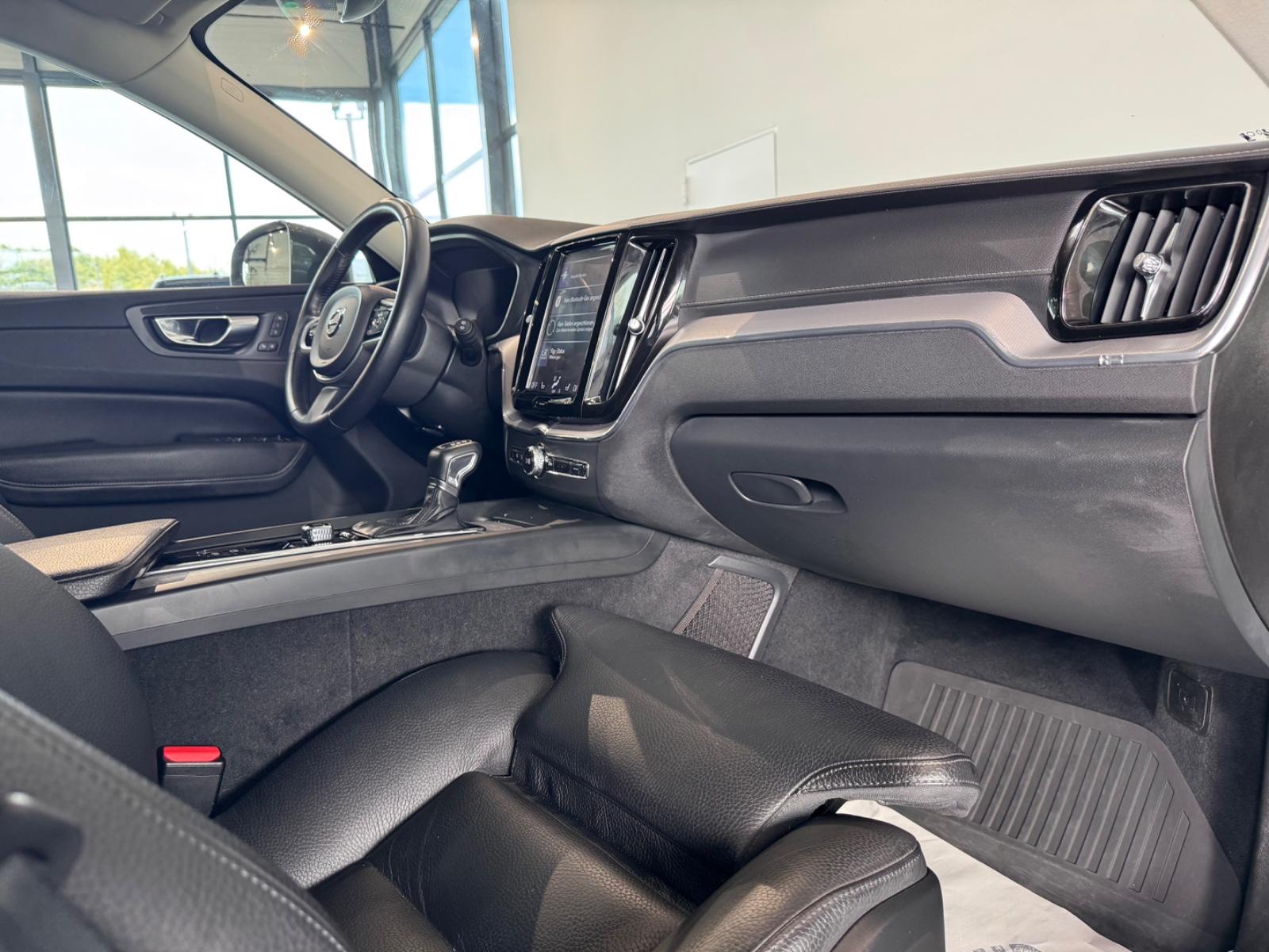Volvo XC 60 Inscription 2WD*DIGITAL*LED*LEDER*MEMORY*
