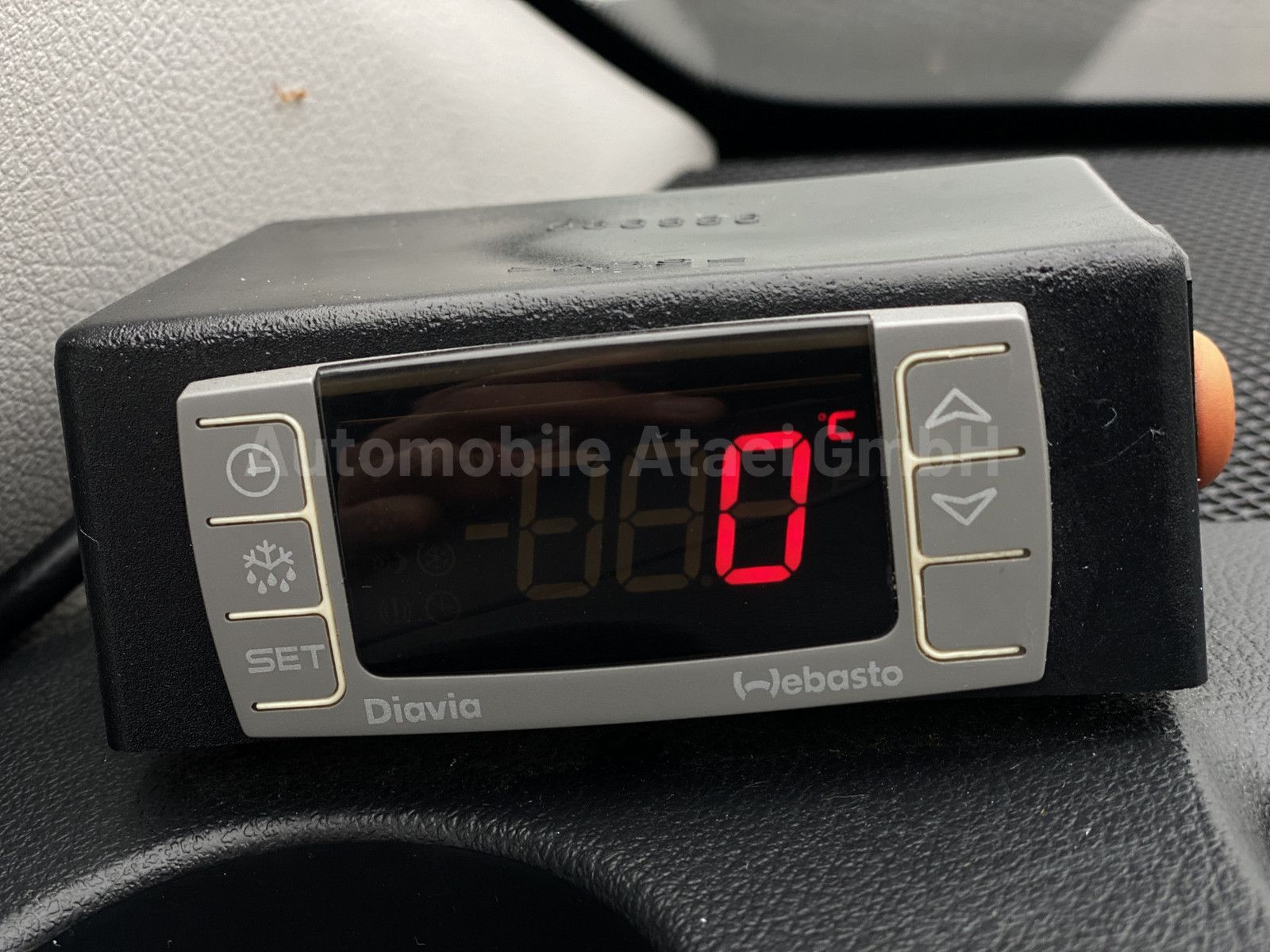 Fahrzeugabbildung Mercedes-Benz Vito 111 lang *Frischdienst* Top! + AHK (8247)