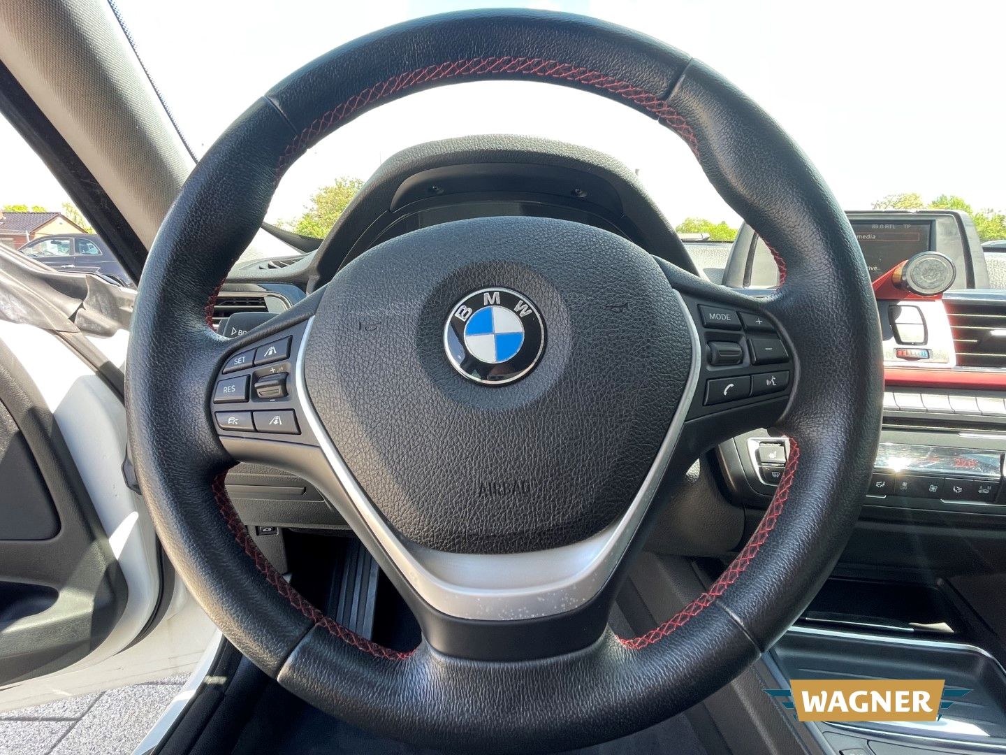 Fahrzeugabbildung BMW 320 Gran Turismo d xDrive Sport Sitzheizung