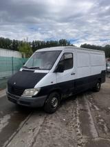 Mercedes-Benz Sprinter 211 lang - gebrauchte Mercedes-Benz Sprinter aus dem Jahr 2000