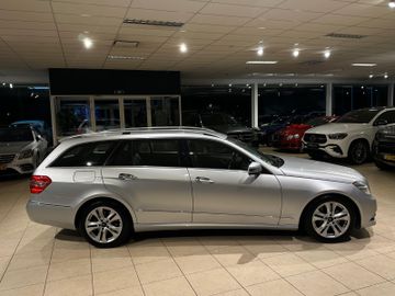 Mercedes E 300 - 2