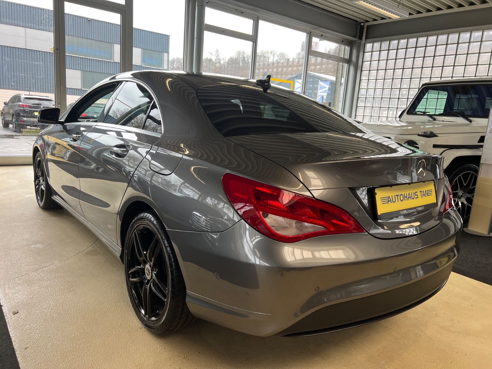 Fahrzeugabbildung Mercedes-Benz CLA 200 *AMG FELGEN*NAVI*KAMERA*