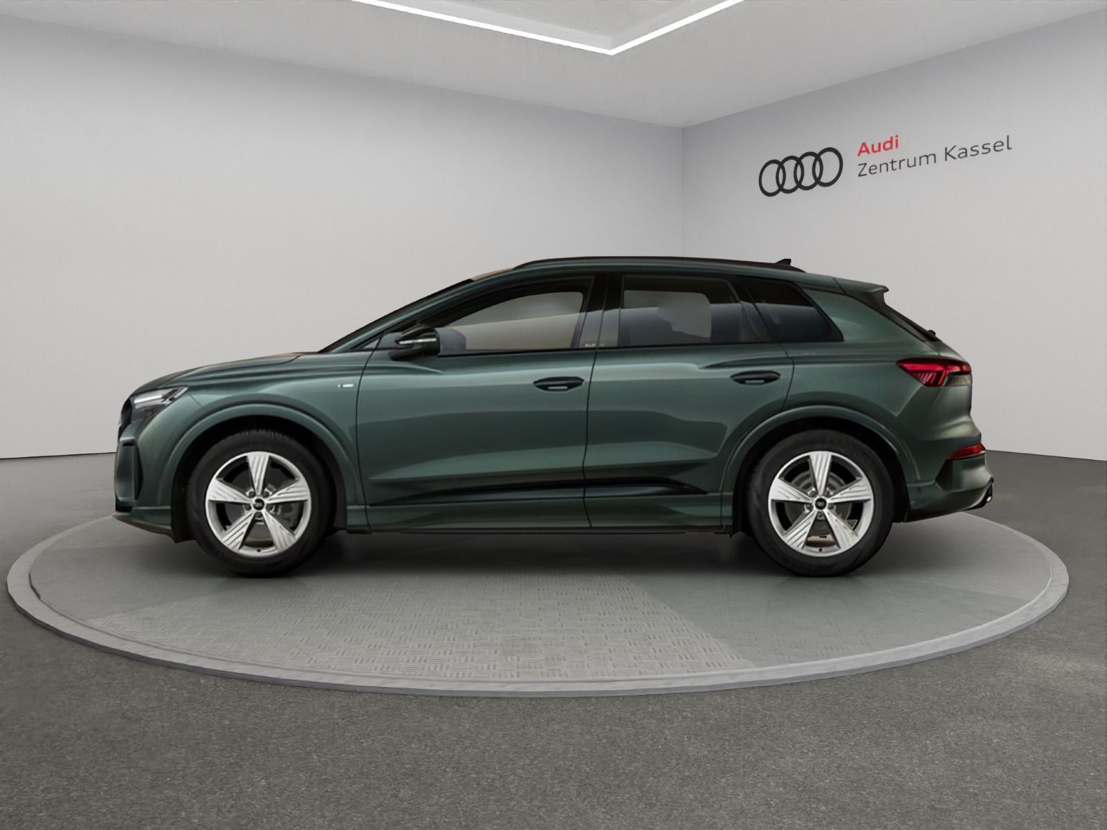 Audi Q4 S-line SUV e-tron perf. Matrix AHK Memory imagem 3