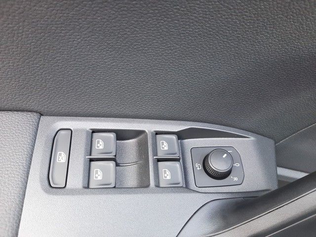 Fahrzeugabbildung Seat Arona Style 1.0TSI LED SitzHz 18"Alu Klimaaut.