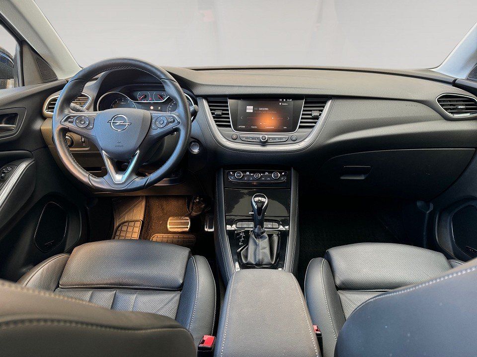 Fahrzeugabbildung Opel Grandland X 1.6 A/T Turbo Ultimate