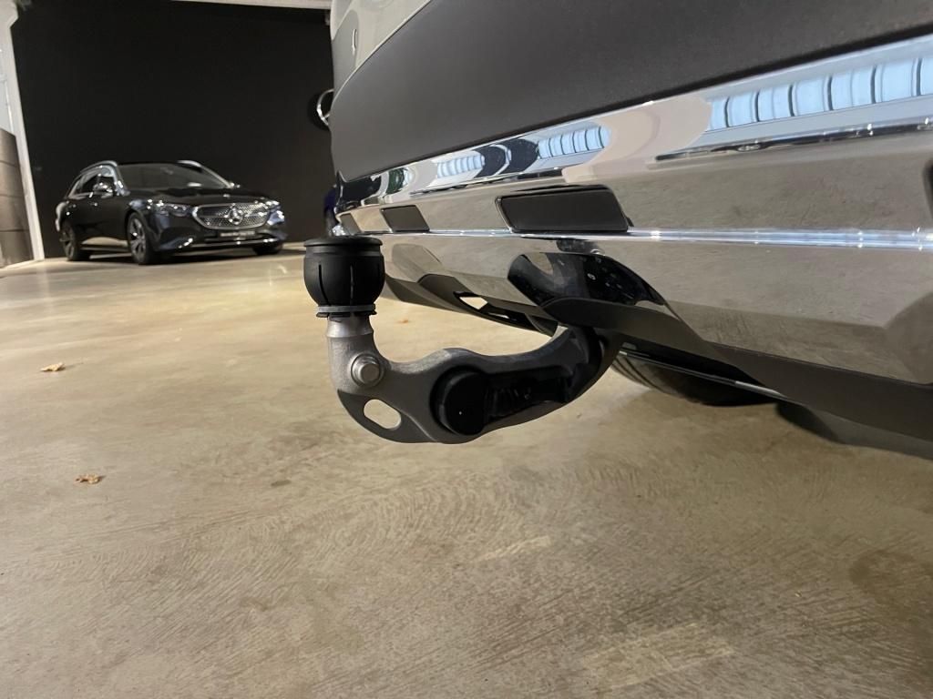 Fahrzeugabbildung Mercedes-Benz GLC 300 e 4M AHK ACC Pano Sitzklima 360° Massage