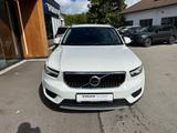 Volvo XC40 Momentum Pro 2WD T2 EU6d Navi Digitales Coc - Volvo XC40 Gebrauchtwagen in München