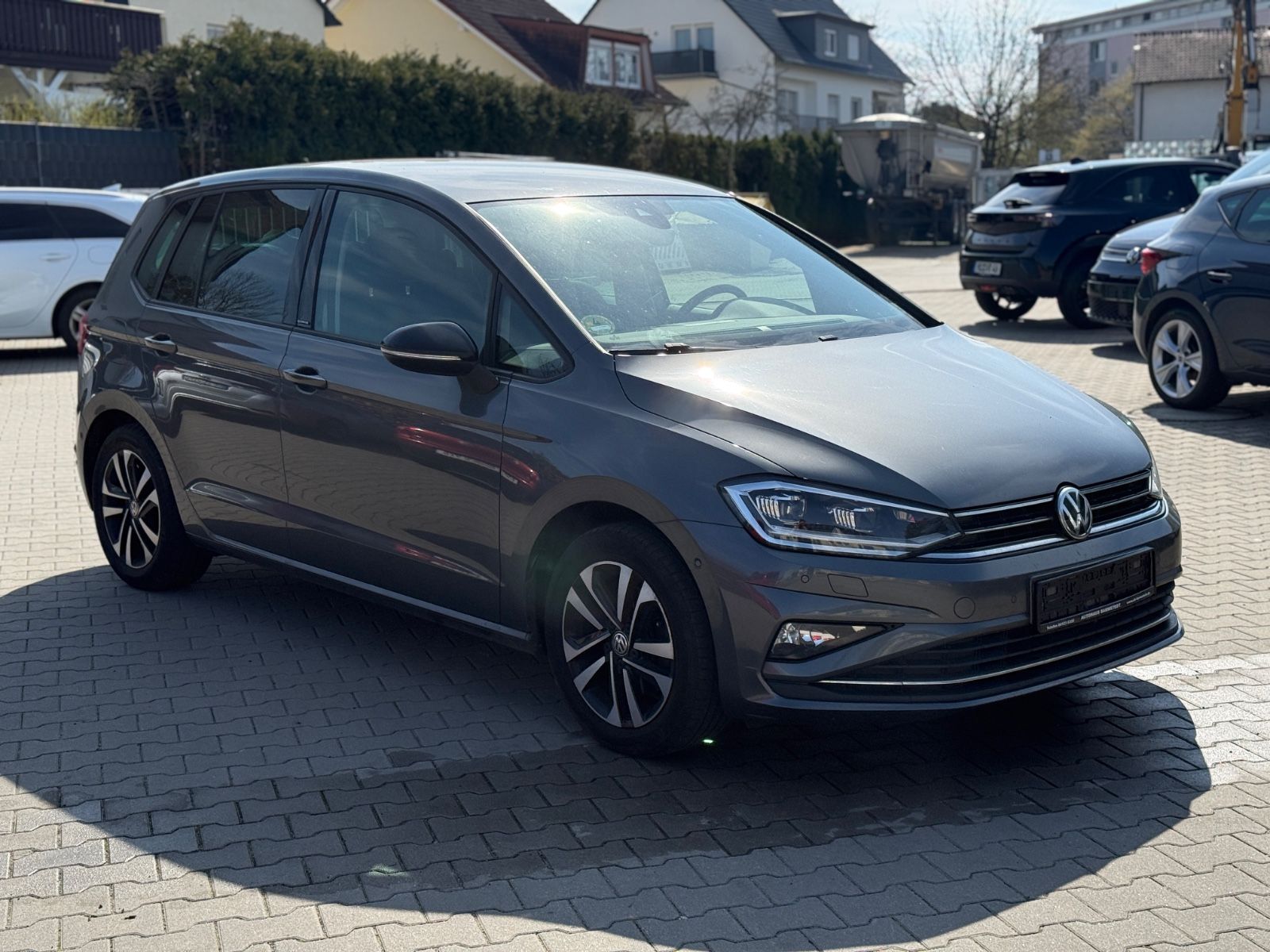Volkswagen Golf Sportsvan - 1