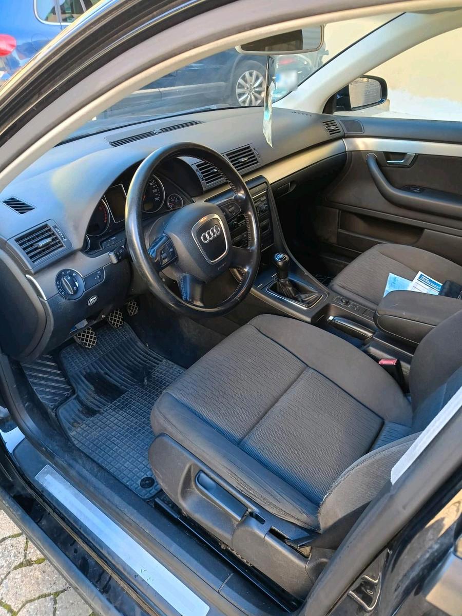 Audi A4 2006 — photo 6