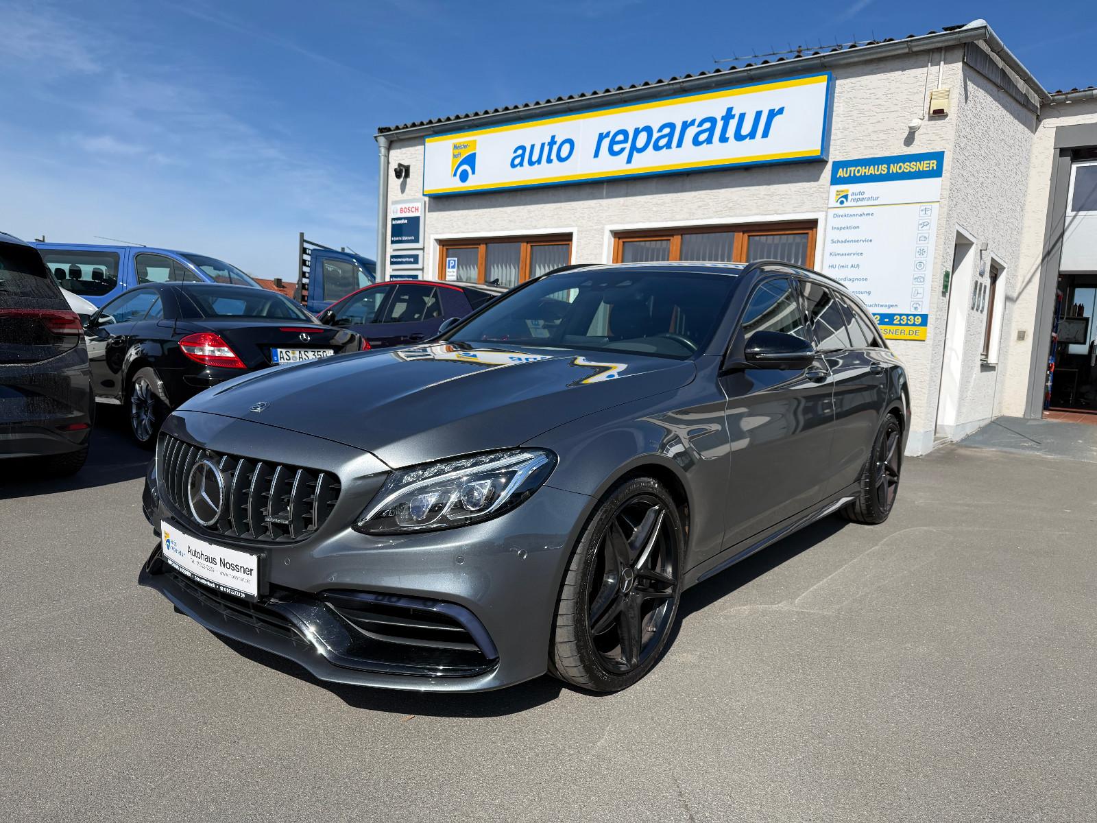 Mercedes-Benz C63 AMG T-Modell (Performance AGA,Night-Paket)