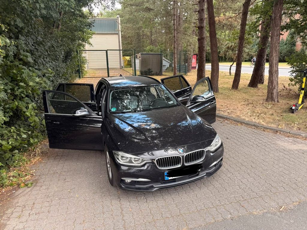 Image of BMW 320