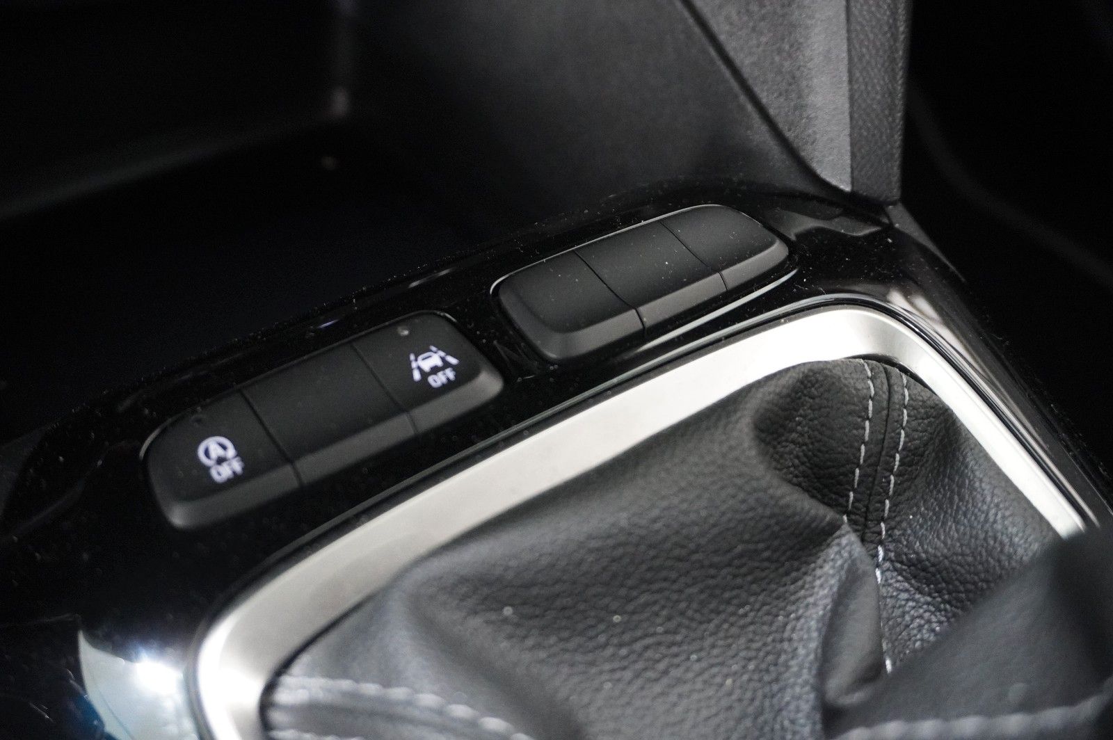 Fahrzeugabbildung Opel Corsa F 1.2 FACELIFT NAVI/LED/KAMERA/VIRTU./SHZ