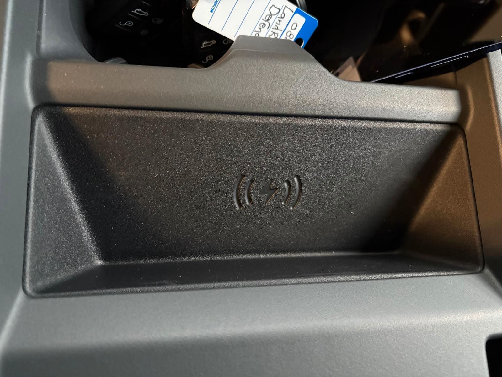 Fahrzeugabbildung Land Rover Defender 110 Hybrid X-Dynamic SE/P 300 E