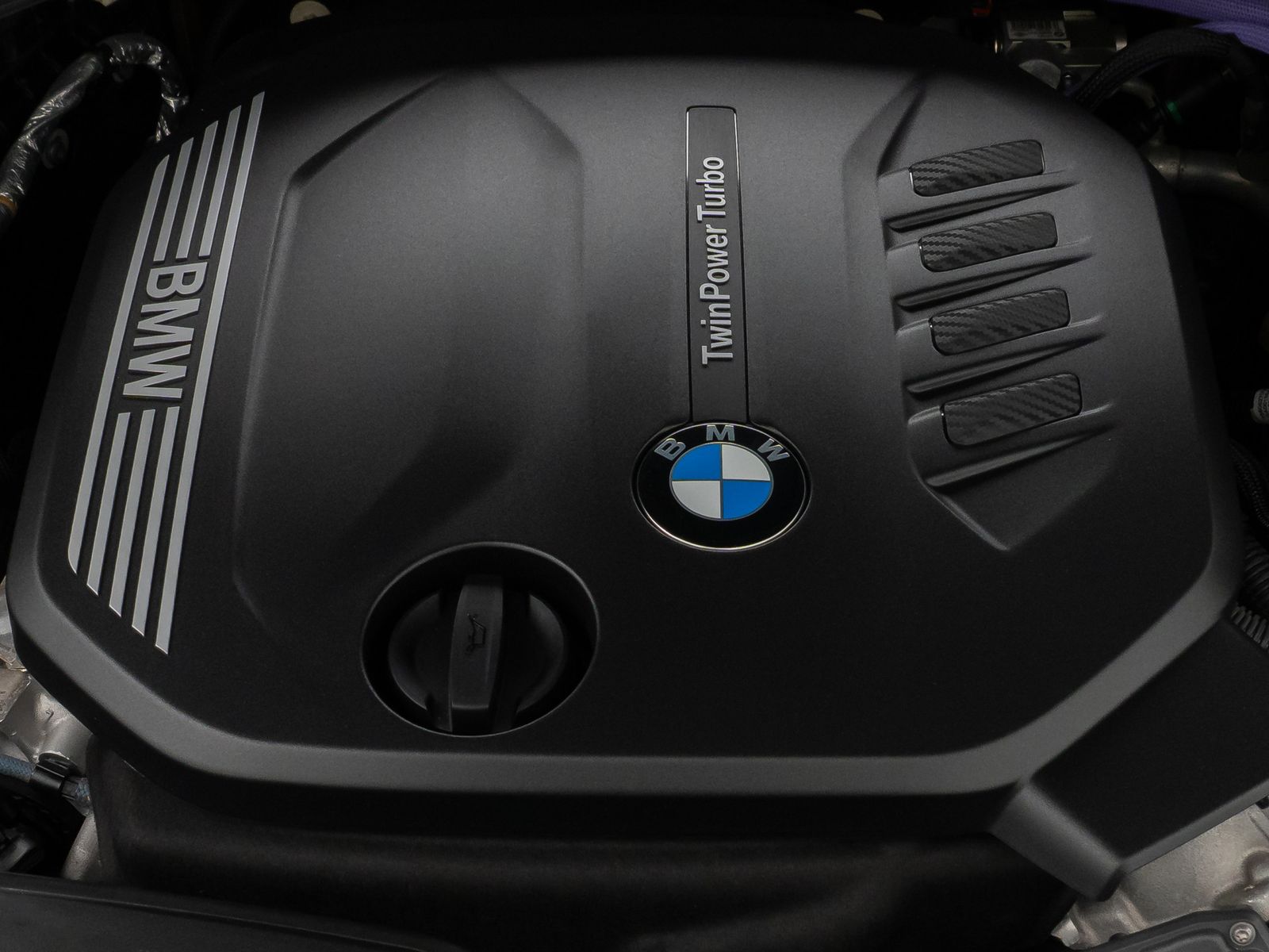 Fahrzeugabbildung BMW 520d Kamera DAB H/K Alarm DisKey Panorama MSport