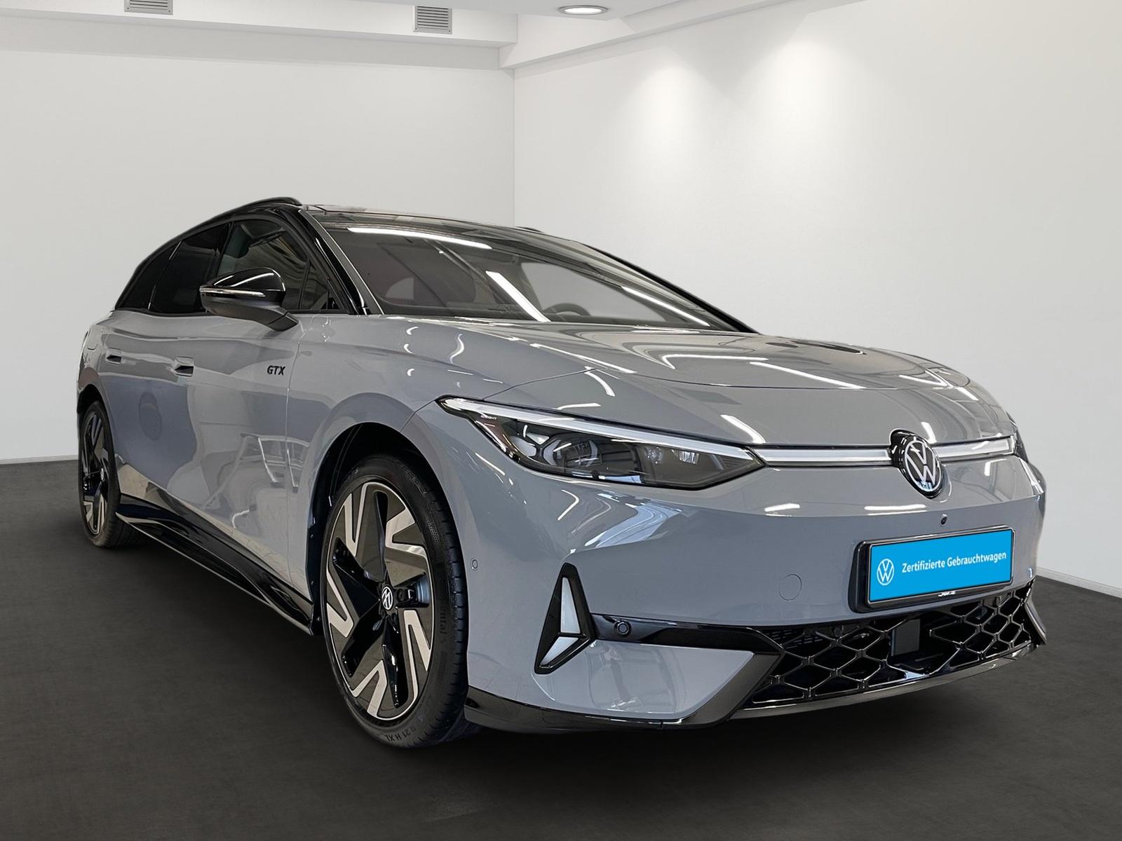 Volkswagen ID.7 Tourer 4M GTX *HEAD-UP*AHK*PANO*HARMAN*MATR