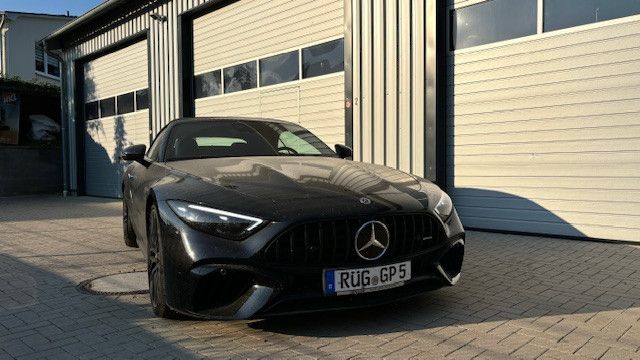 Fahrzeugabbildung Mercedes-Benz SL 63 AMG Roadster 4 Matic +