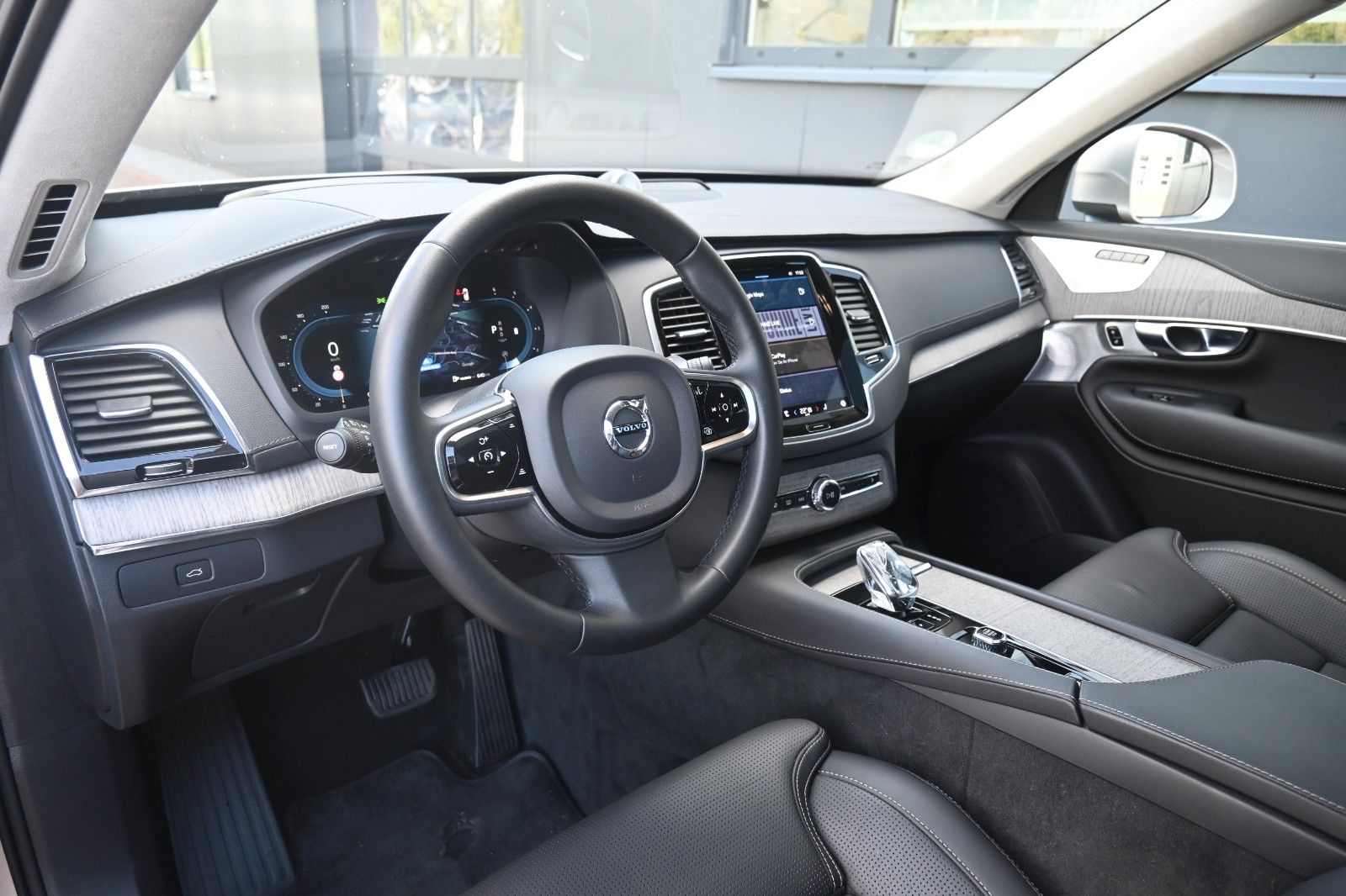 Fahrzeugabbildung Volvo XC90 B5D AWD Ultimate Bright*LED*PANO*STHZ*B&W*