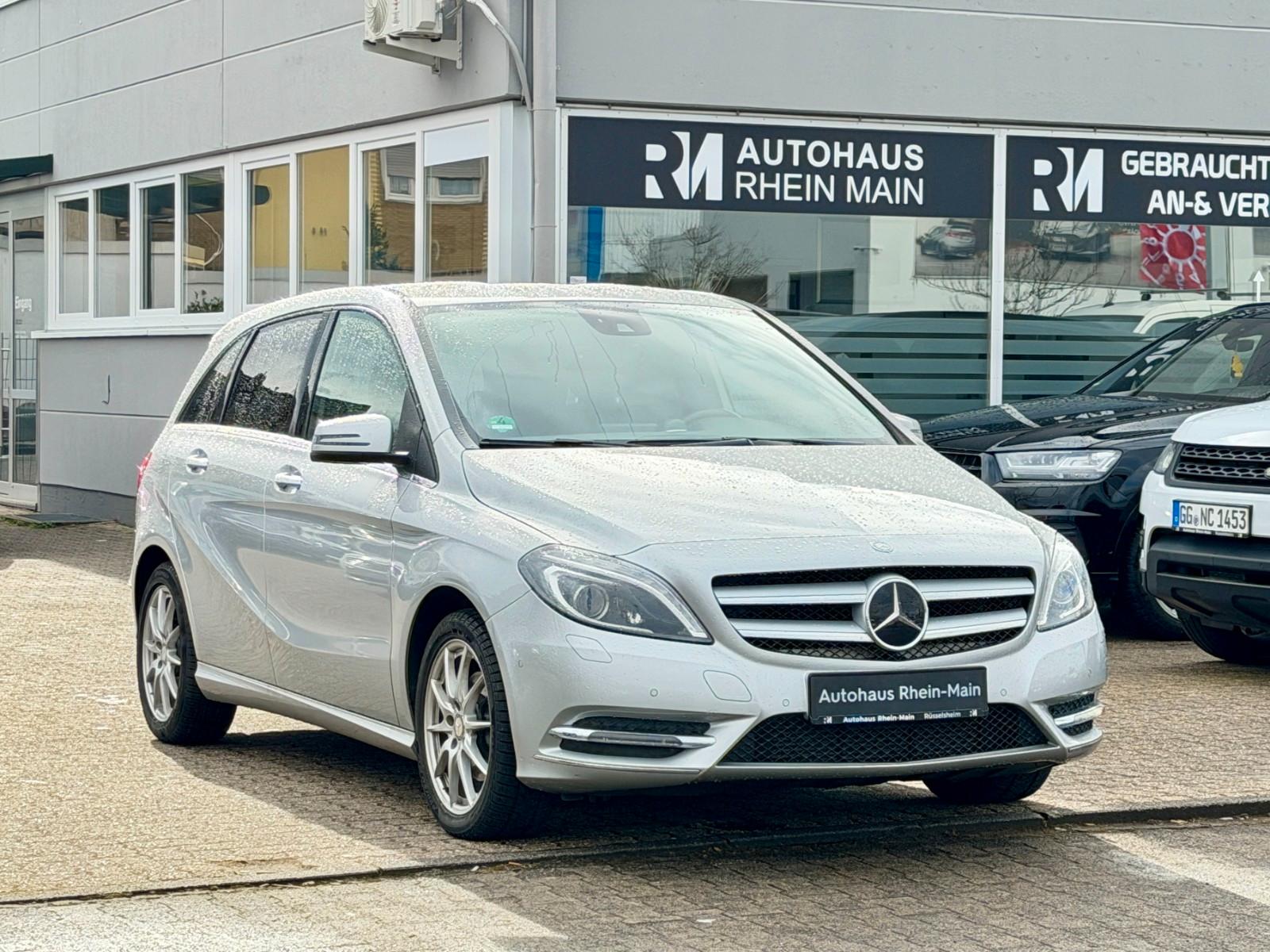 Mercedes-Benz B200*Aut.*Sport*Nav*Memory*Bi-Xen*T-Leder*Cam*