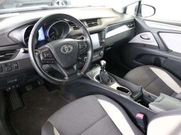Toyota Avensis 1.8 KLIMA SITZHEIZUNG KAMERA 1.HAND