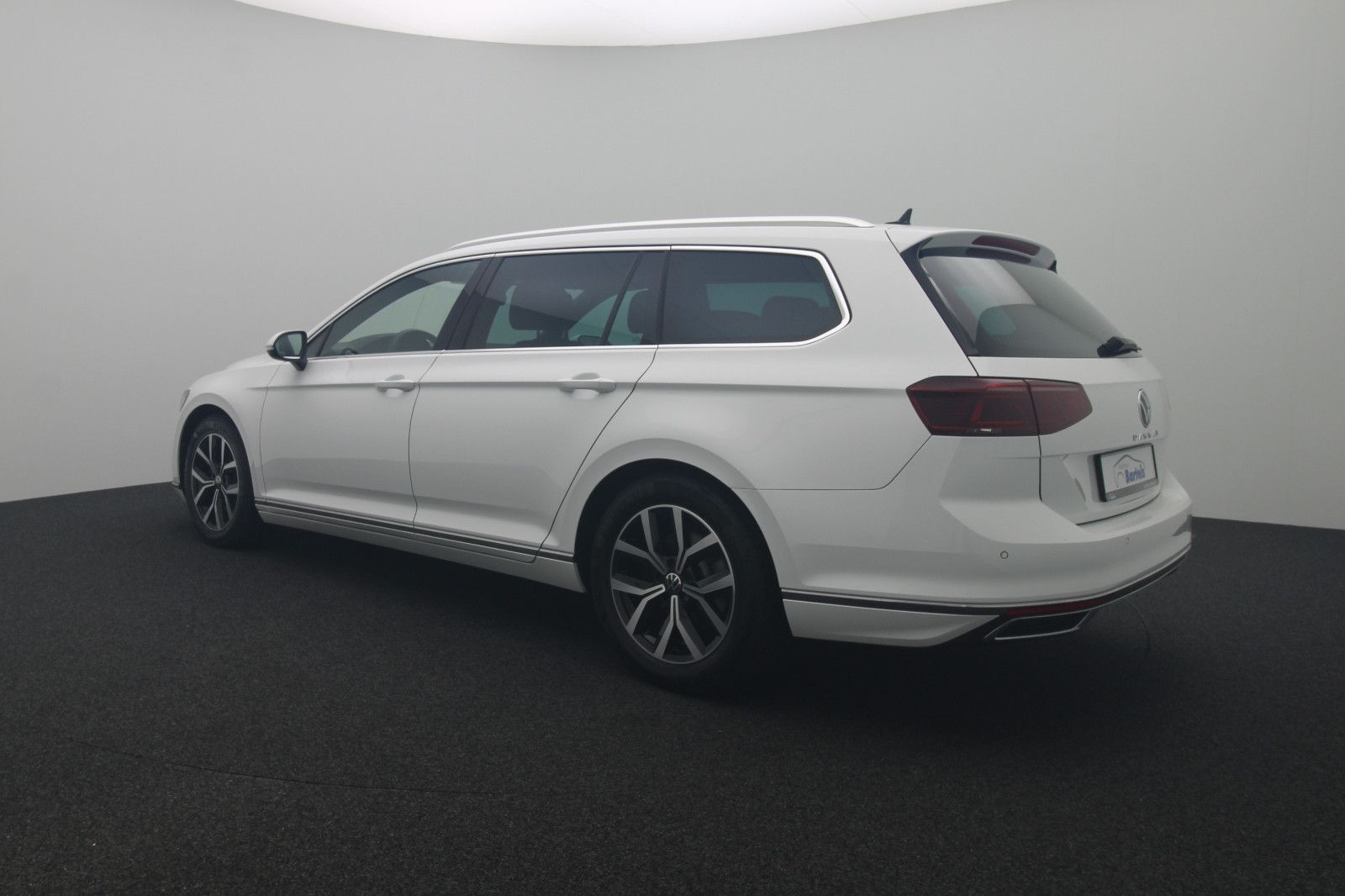 Fahrzeugabbildung Volkswagen Passat Variant 2.0 TDI DSG Elegance Business