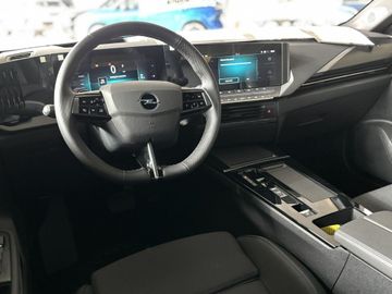 Fotografie 15 des Opel Astra 1.2 Turbo Hybrid 48 V GS Tech Paket