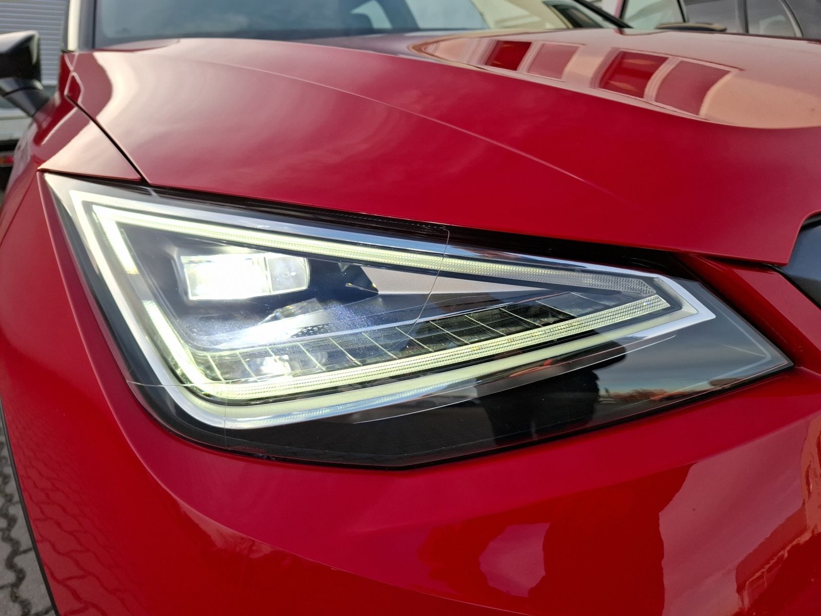 Fahrzeugabbildung SEAT Arona TSI FR-Line LED Navi GRA PDC SH LM