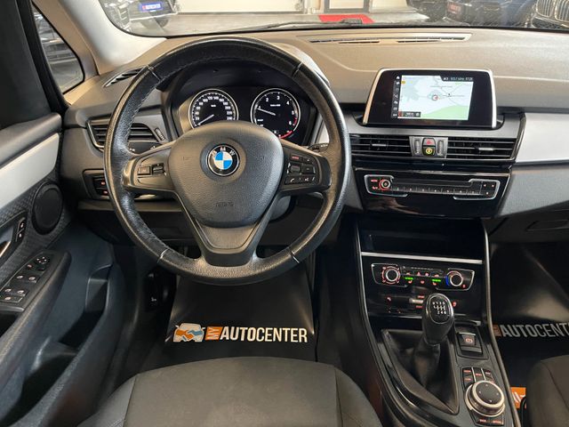 BMW 218d Active Tourer *NAVI*1.HAND*19%*PDC*SHZ*
