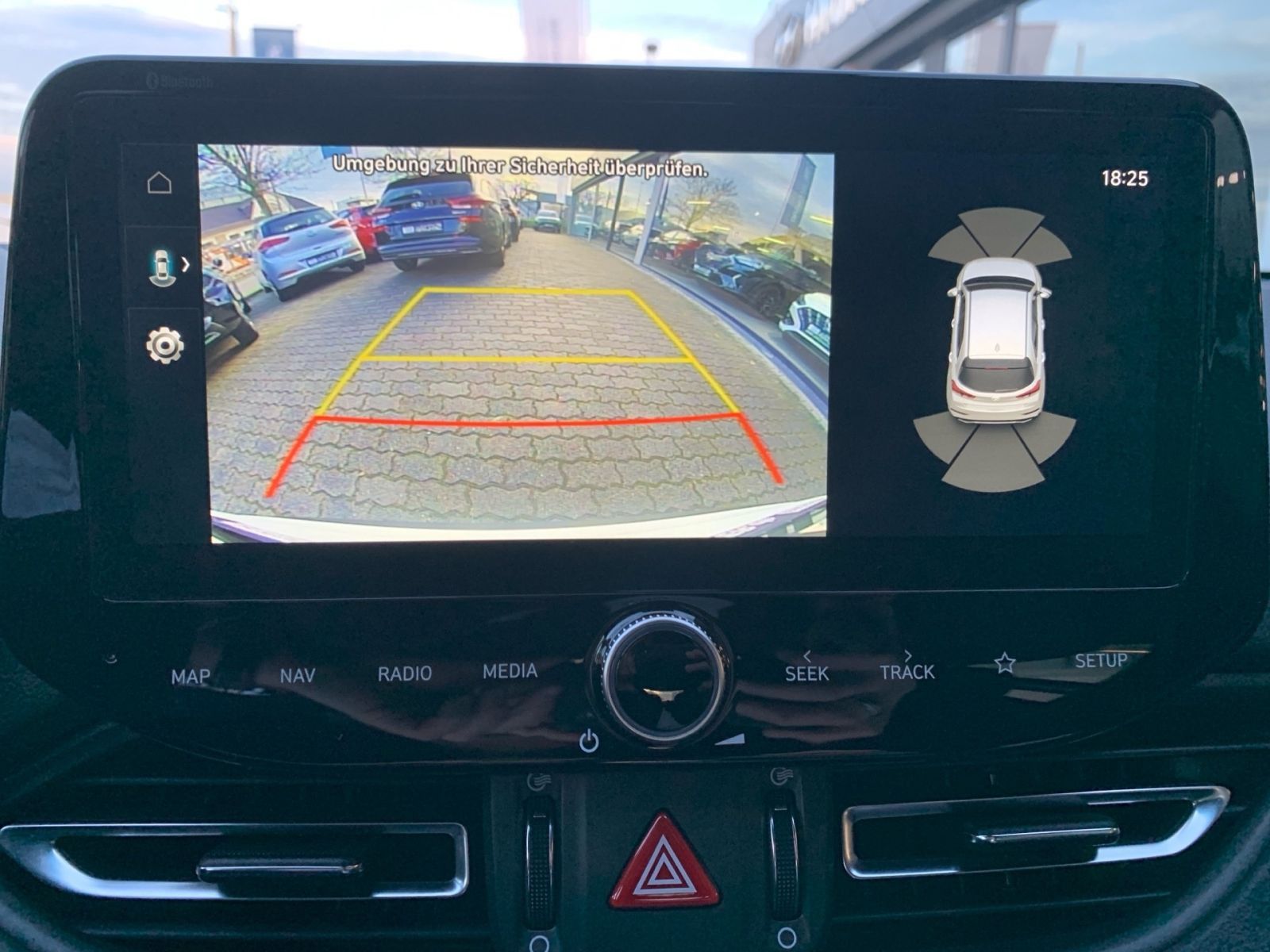 Fahrzeugabbildung Hyundai i30 Kombi 1.0 T-GDI Connect & Go Navi LED