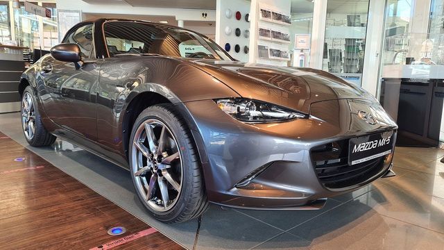 Mazda MX-5 SKYACTIV-G 184 Kazari Matrix-LED