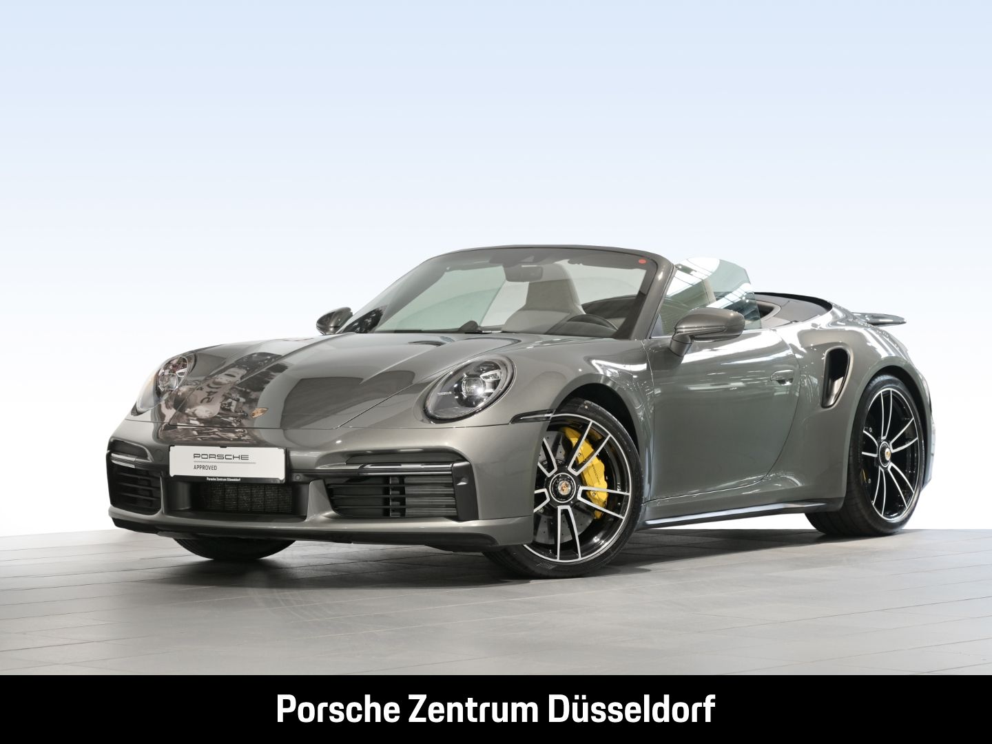 PORSCHE 992 911 Turbo S Cabrio Burmester Sportabgasanlag