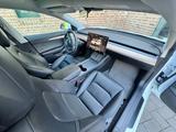 Tesla Model 3 mit Anhängerkupplung - Tesla Model 3 in Bremen