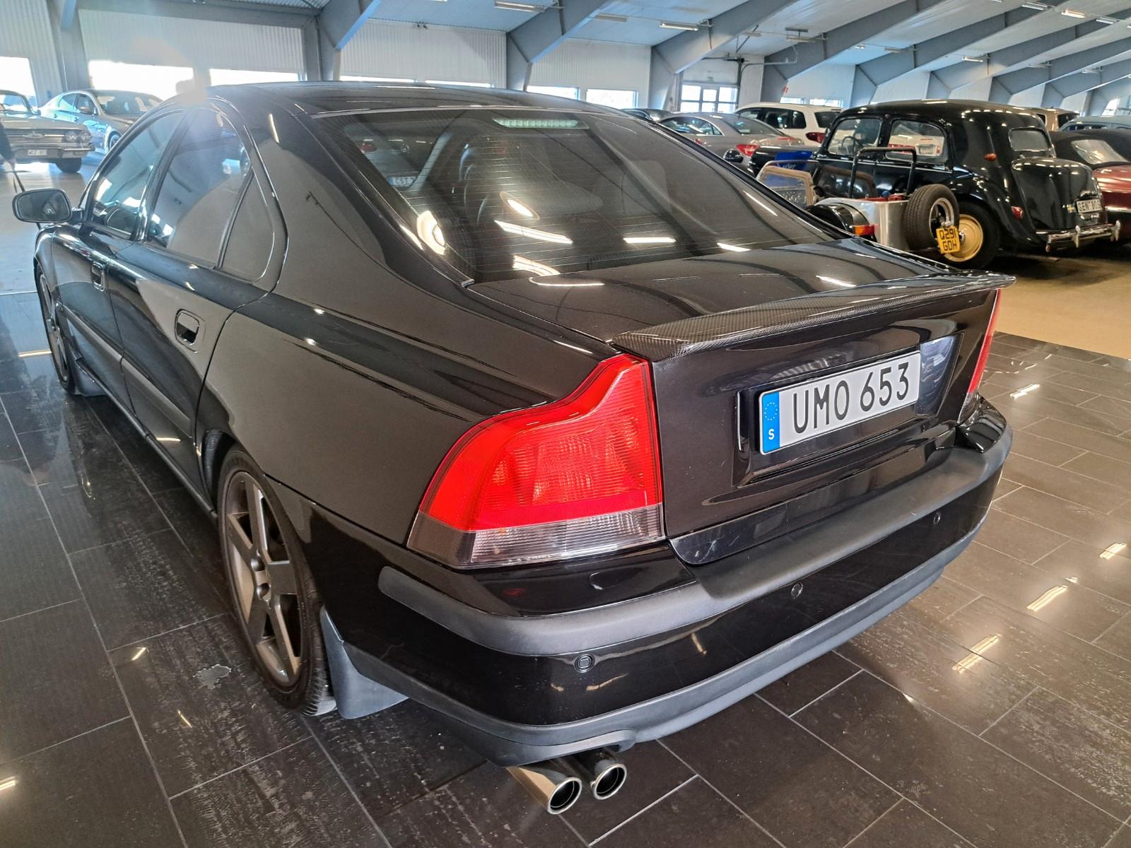 VOLVO S60 - R - 299 CV - BVA - TOIT OUVRANT