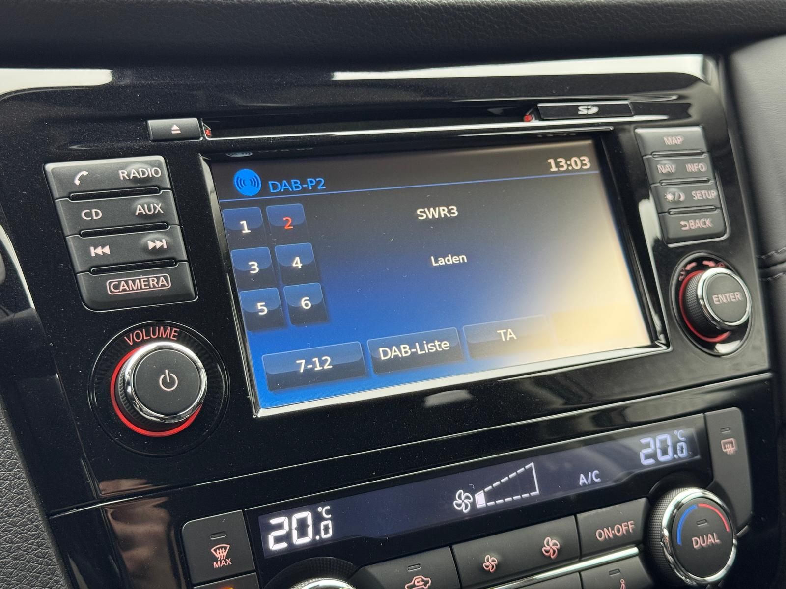 Fahrzeugabbildung Nissan X-Trail 1.3 DIG-T/N-CONNECTA/PANO/AHK/DSG/1.HAND