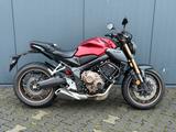Honda CB650R mit Tieferlegung - HONDA CB650R