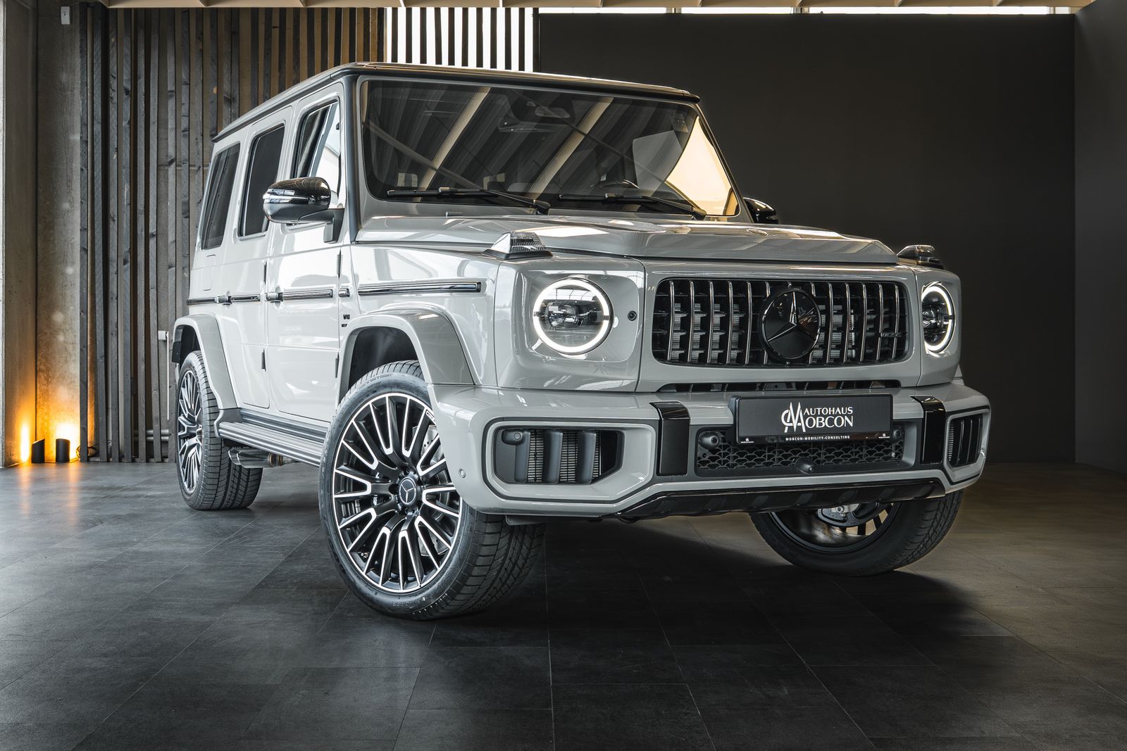 Mercedes-Benz G 63 AMG SUPERIOR | CARBON | FOND | 2026
