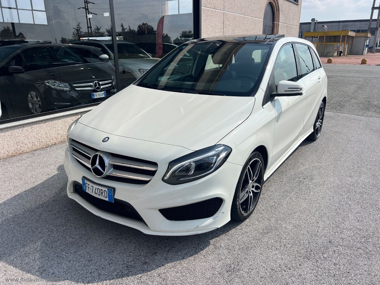 Mercedes B 180 - 1