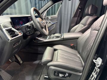BMW X7 - 8