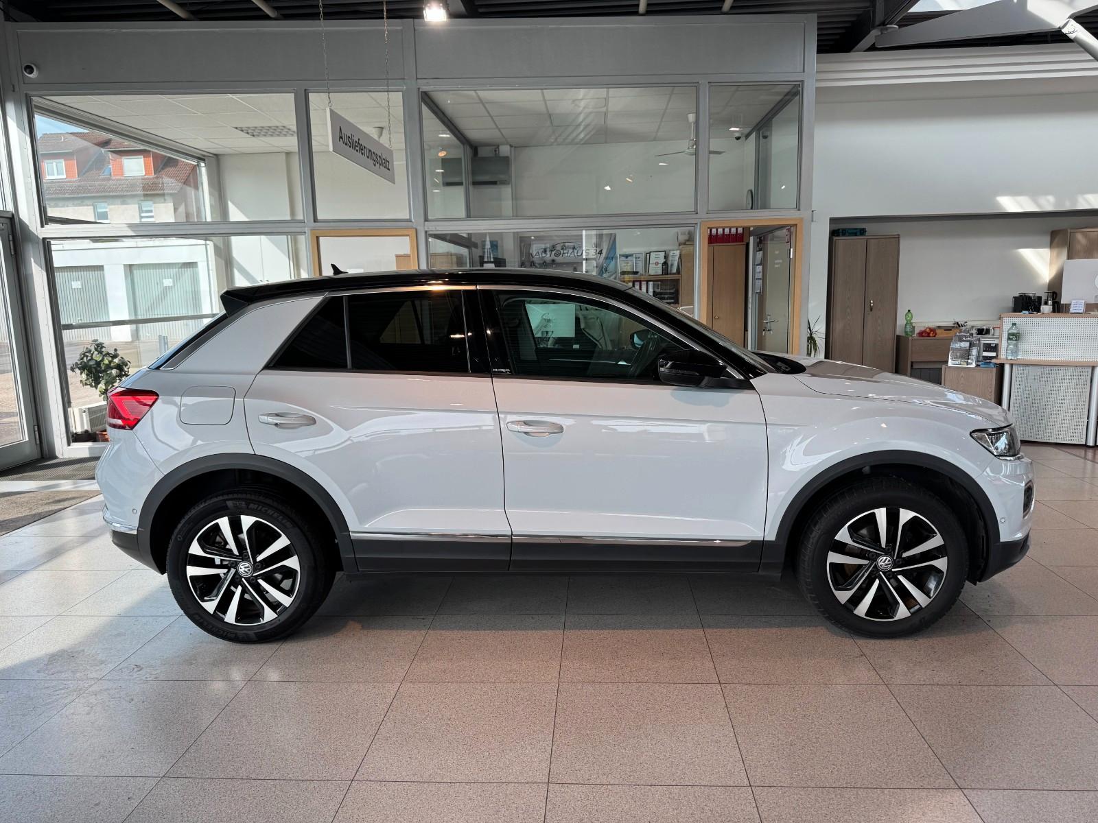 Volkswagen T-Roc IQ.DRIVE LED ACC LINE SIDE VIRTUAL COCKPIT