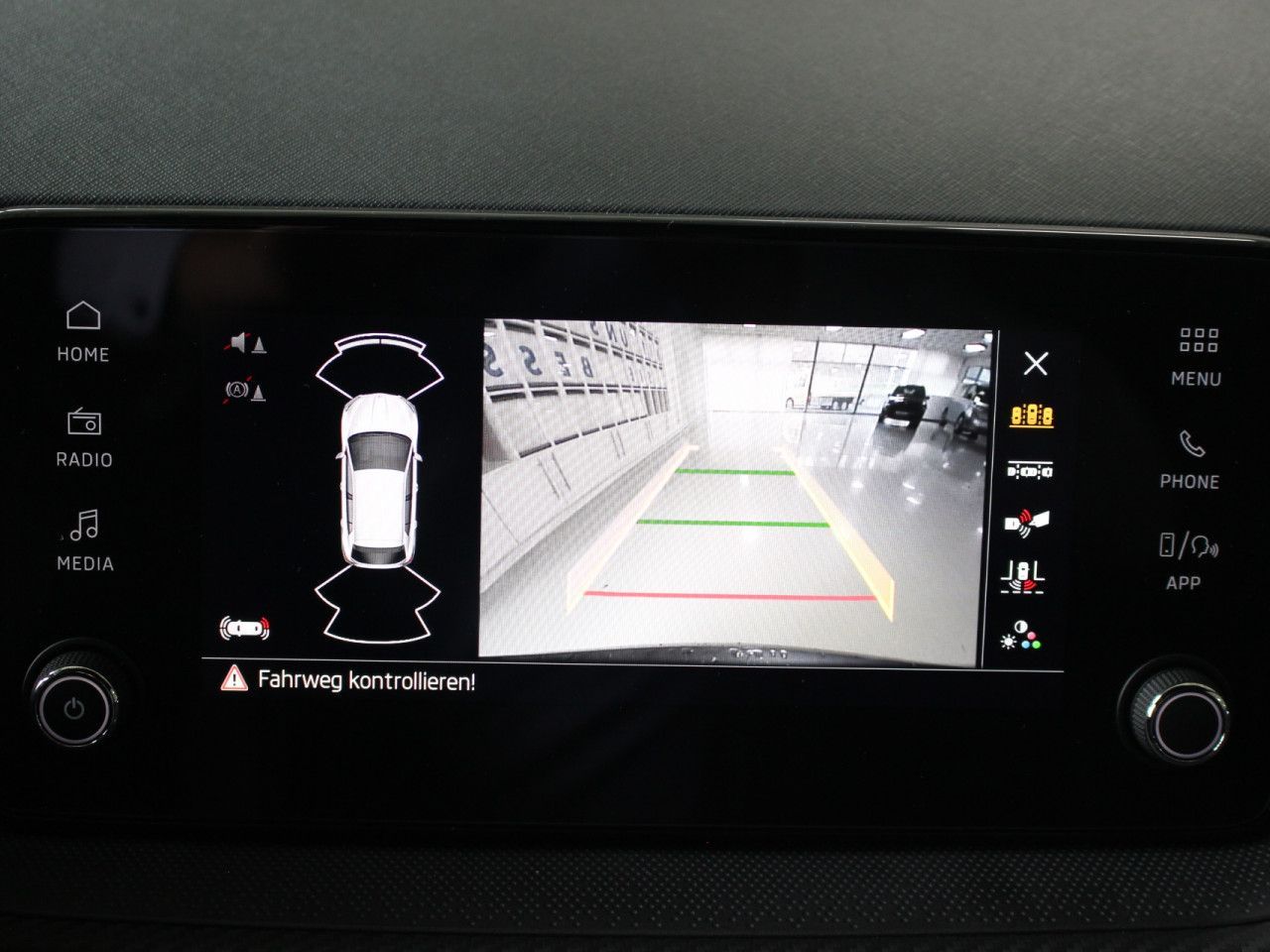 Fahrzeugabbildung SKODA Fabia 1.0 TSI Monte Carlo /Cam/LED/App