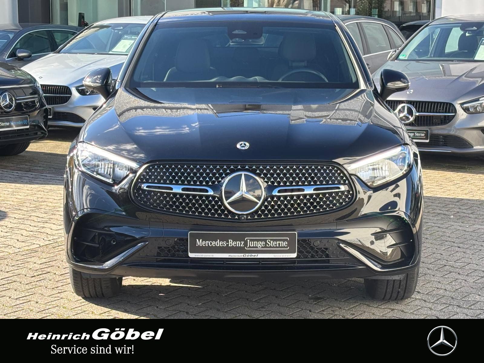 Fahrzeugabbildung Mercedes-Benz GLC 300 AMG*PANO*AHK*360°*MEMORY*TOTWINKEL*