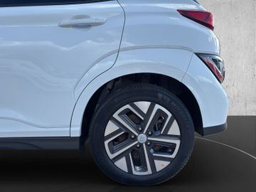 Hyundai Kona Elektro Kam.+LED+SHZ+ACC+LM+PDC+SpurH+AUT