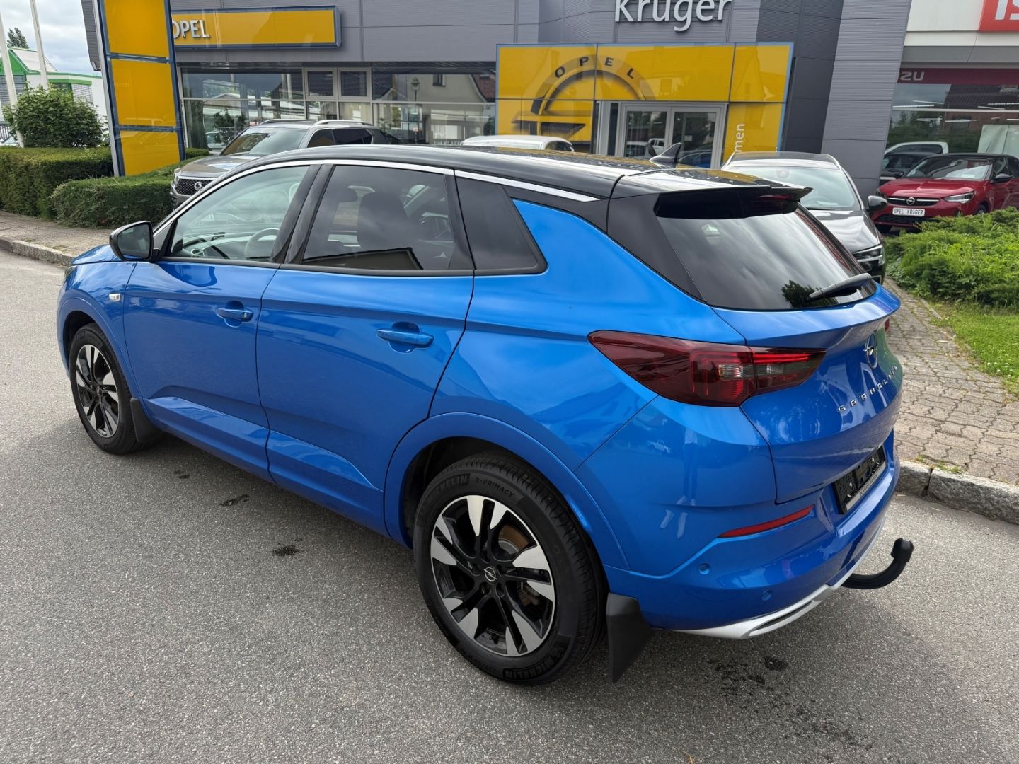 Fahrzeugabbildung Opel Grandland 1.2 Elegance SHZ+LHZ+Kamera+AHK