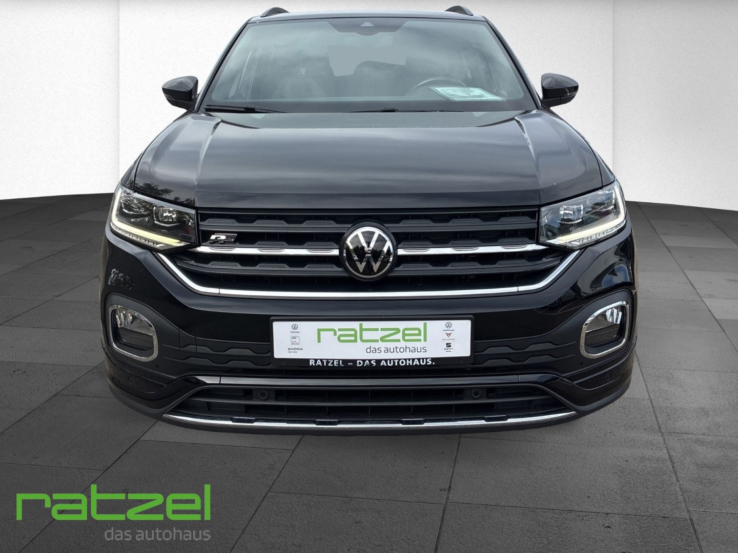 Fahrzeugabbildung Volkswagen T-Cross R-Line 1.5 TSI DSG Navi Kamera LED ACC L