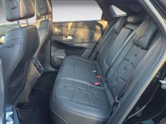 Fahrzeugabbildung DS Automobiles DS 7 Crossback 1.6 E-Tense 300 4x4 Rivoli