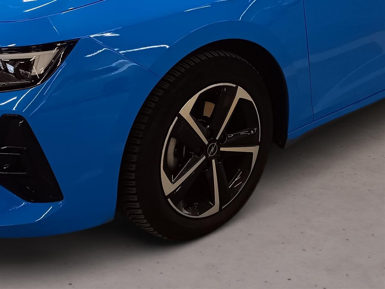 Fahrzeugabbildung Opel Astra L Lim. 5-trg. GS 1.2 Turbo 96KW AT