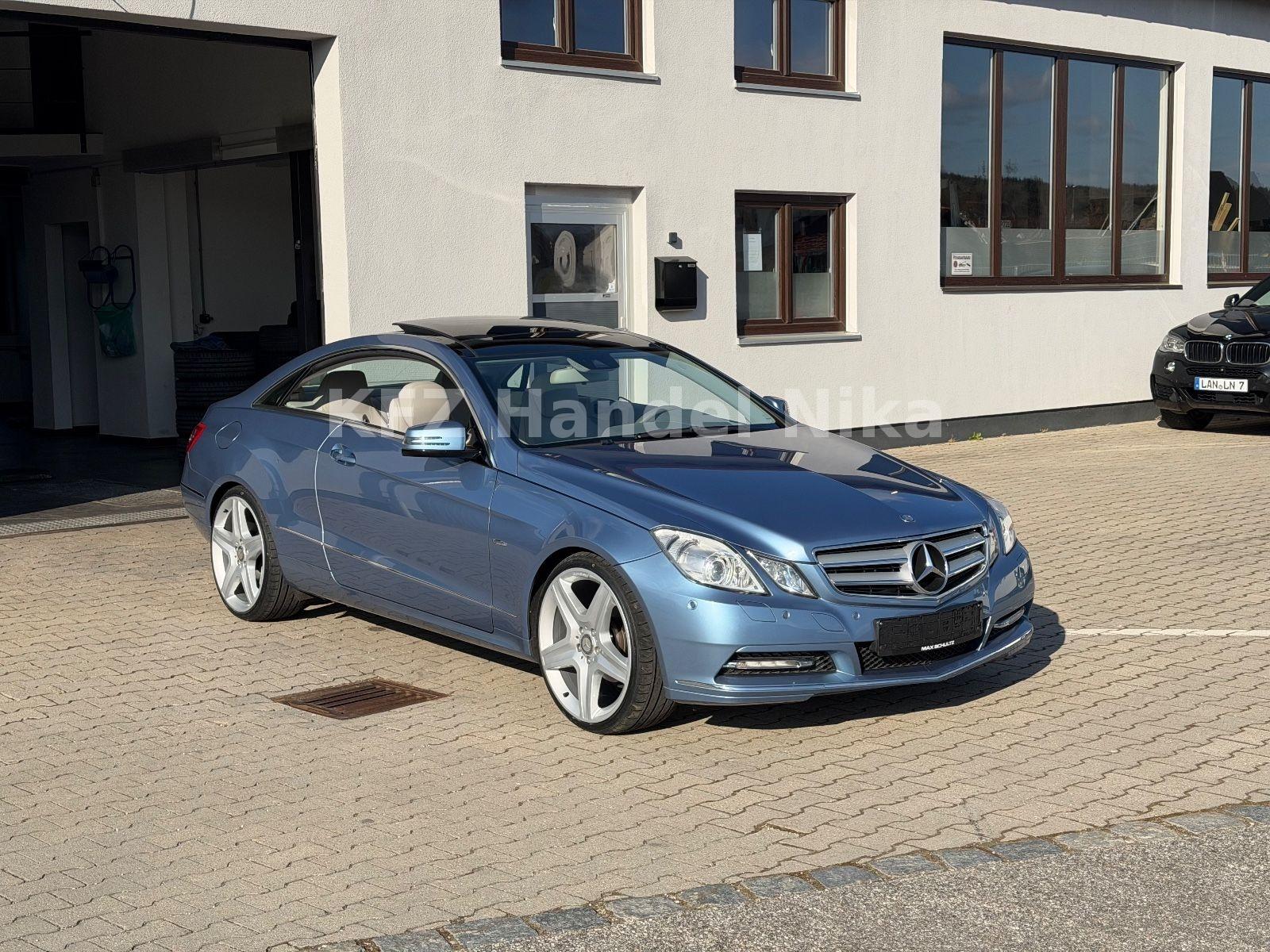 Mercedes-Benz E 250 Coupe CGI BlueEfficiency